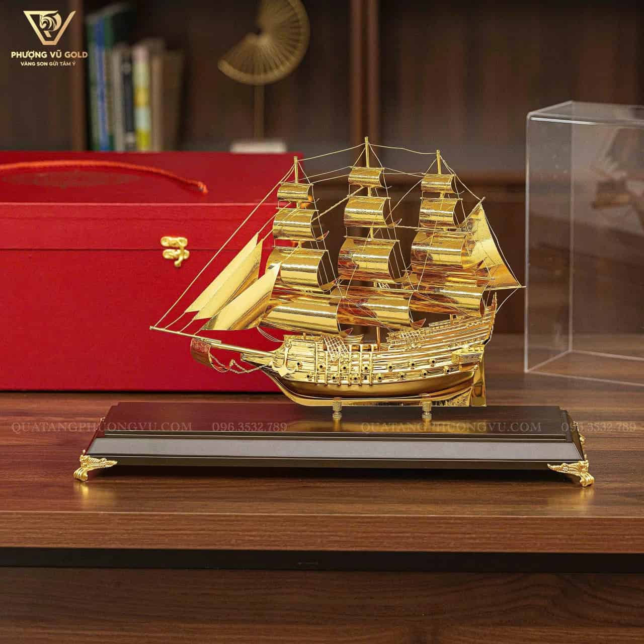 Quà Tặng Đối Tác Cao Cấp – Mô Hình Thuyền Buồm 24K | Phượng Vũ Gold
