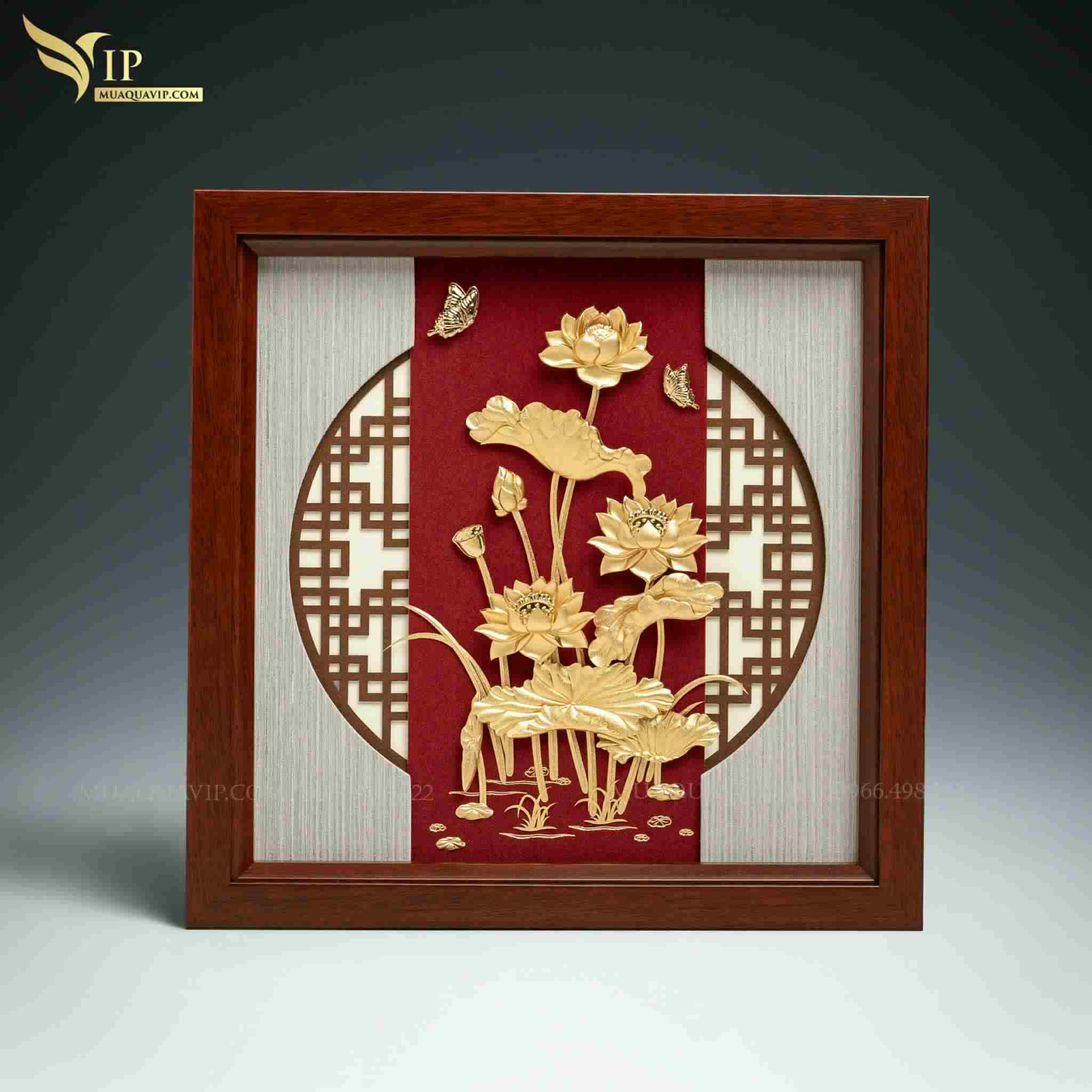 Tranh Hoa Sen Mạ Vàng 24K – Quà Tặng Sếp Cao Cấp | Phượng Vũ Gold
