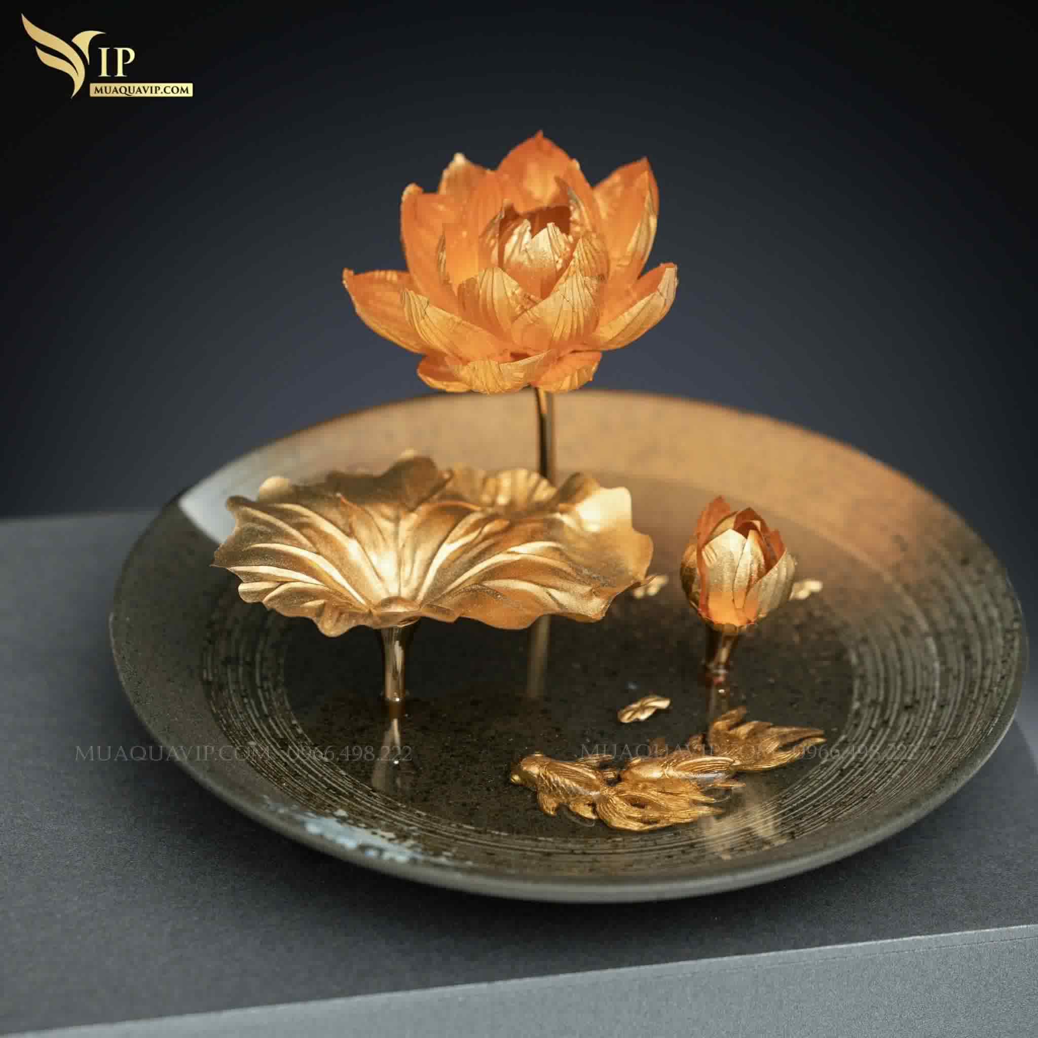Đĩa Hoa Sen Mạ Vàng 24K - Quà Tặng Để Bàn | Phượng Vũ Gold