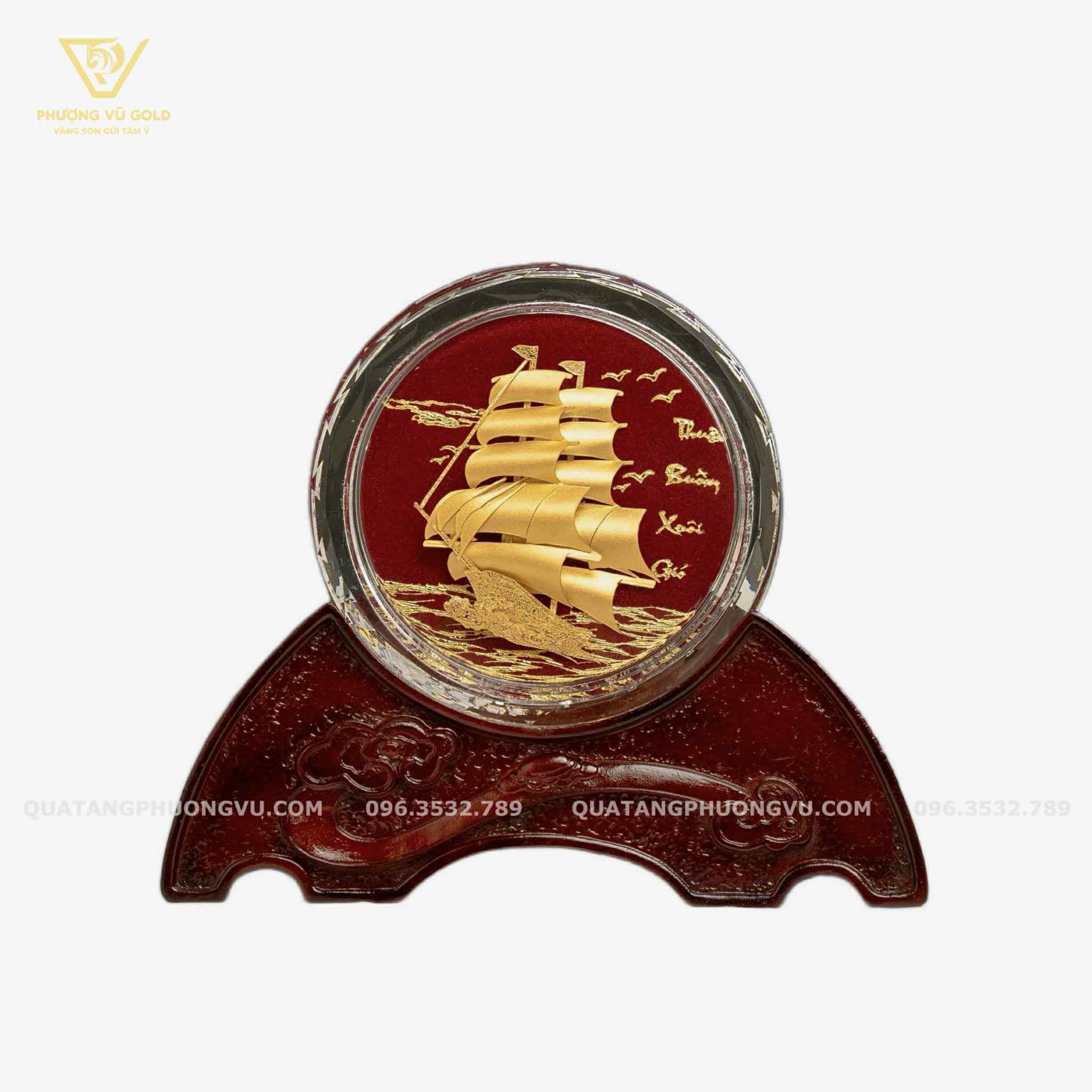 Chặn Giấy Pha Lê Hình Thuyền Dát Vàng 24K – Quà Tặng Phong Thủy Để Bàn | Phượng Vũ Gold
